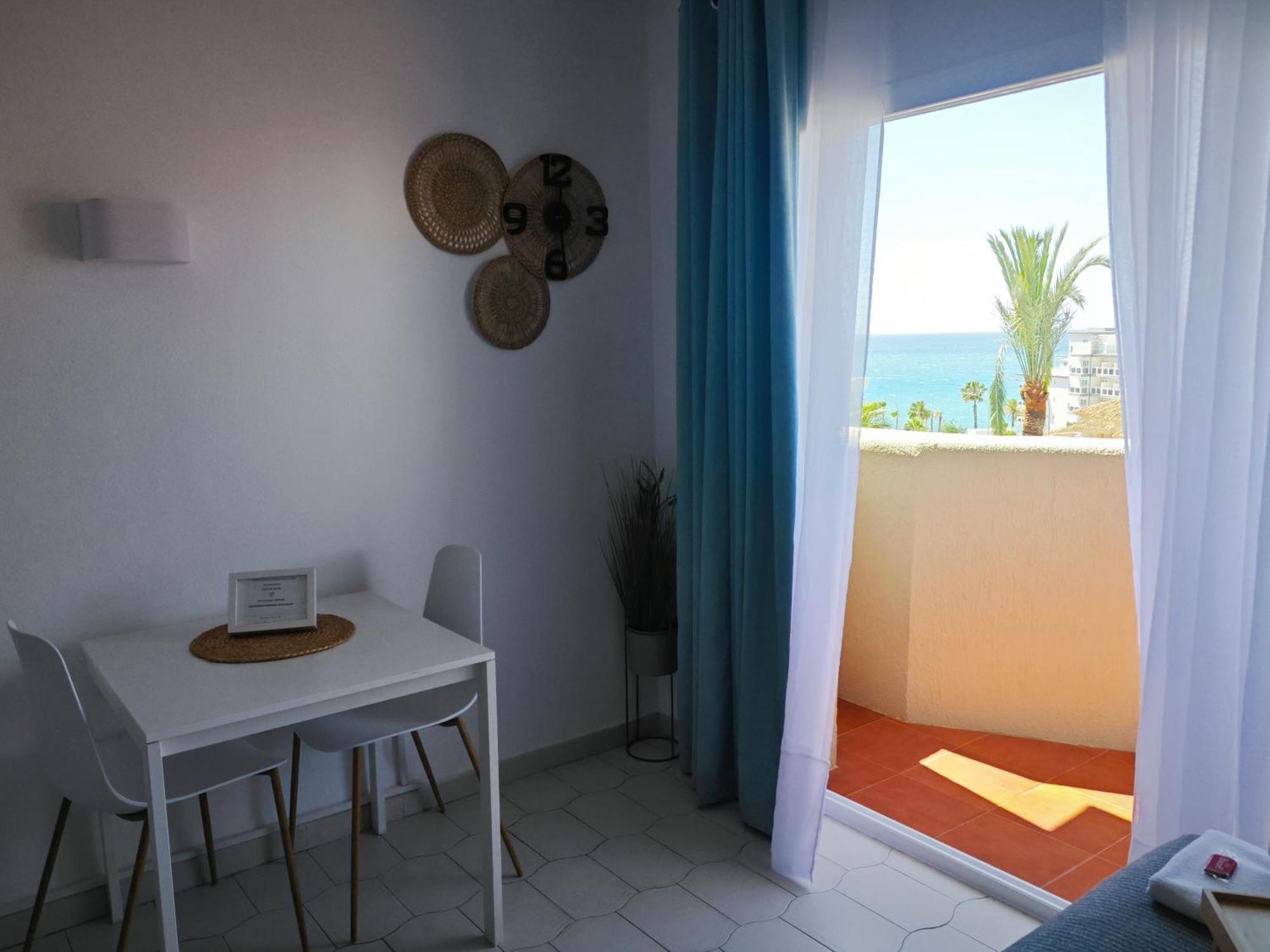 Benalbeach Casa Kito Costa 1ª Linea De Playa 贝纳尔马德纳 外观 照片