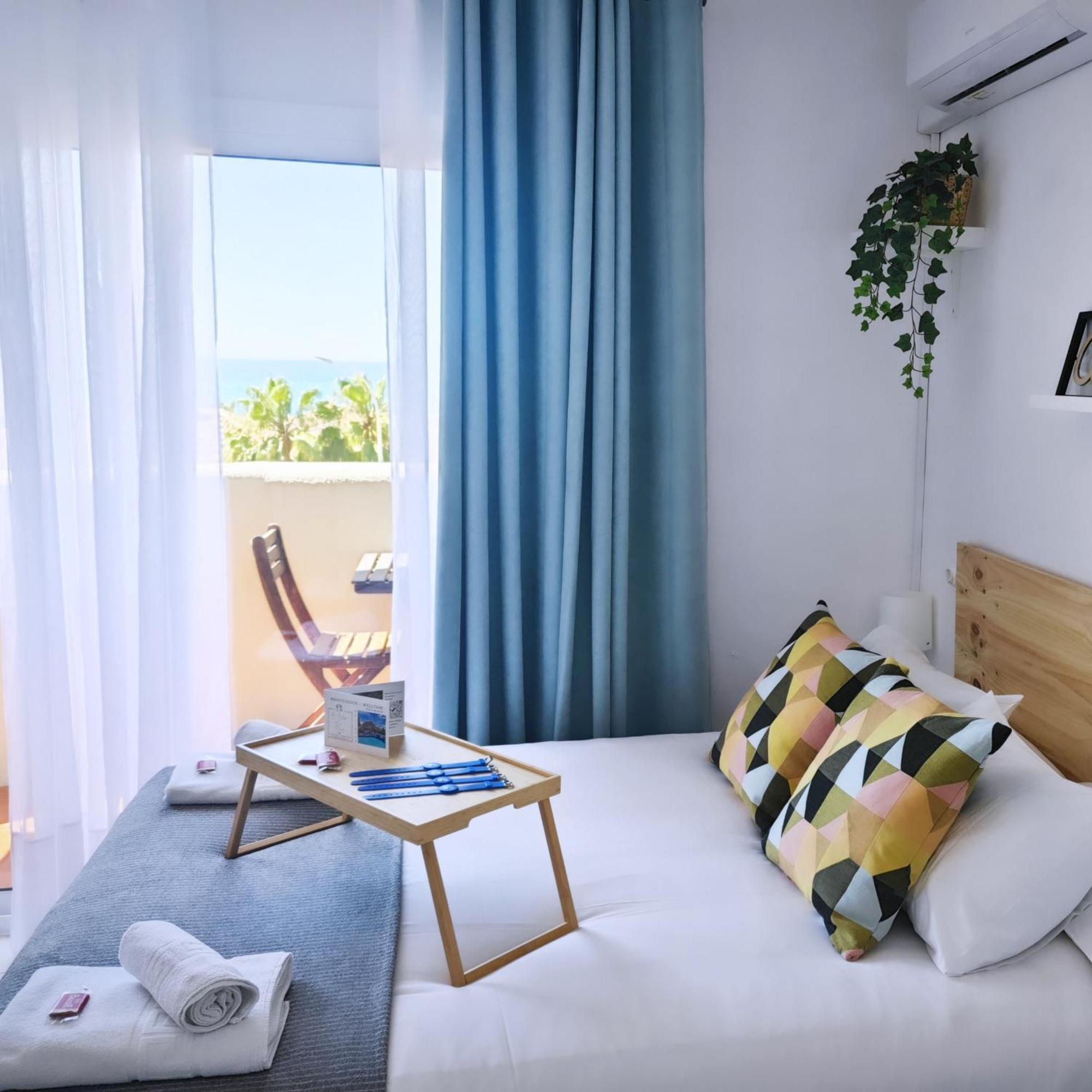 Benalbeach Casa Kito Costa 1ª Linea De Playa 贝纳尔马德纳 外观 照片