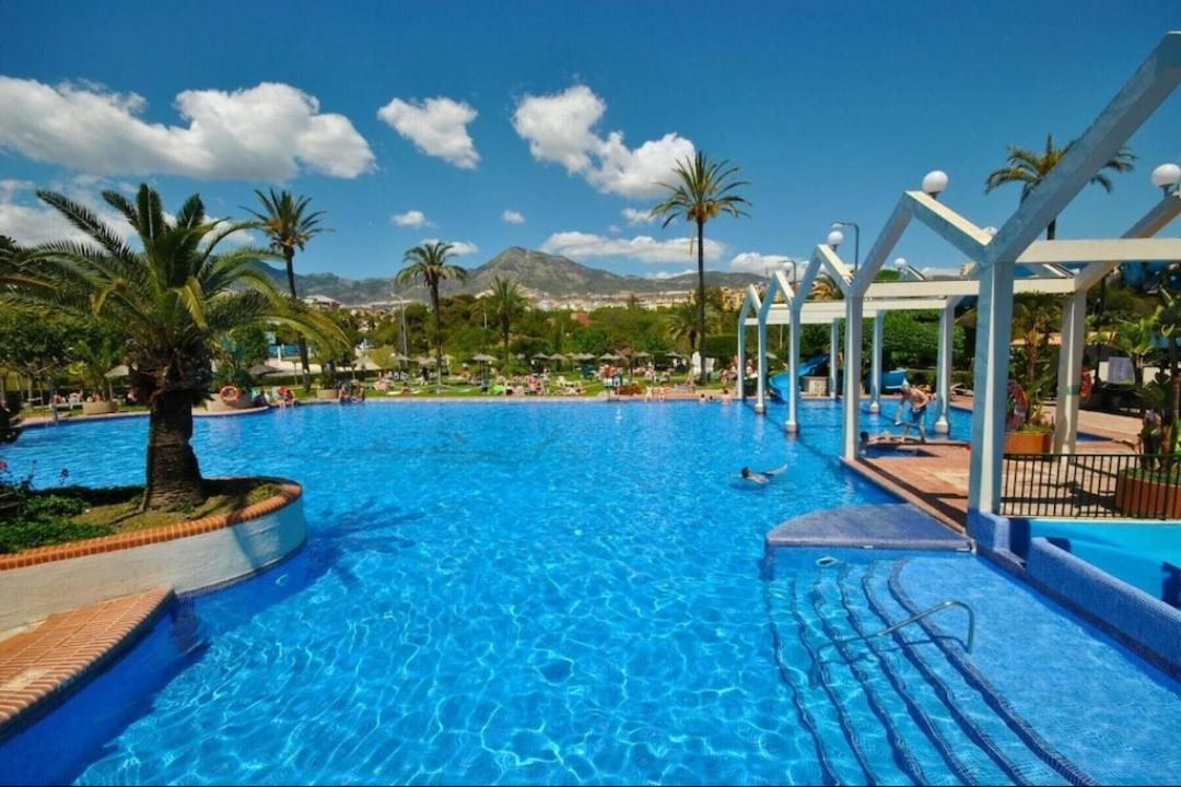 Benalbeach Casa Kito Costa 1ª Linea De Playa 贝纳尔马德纳 外观 照片