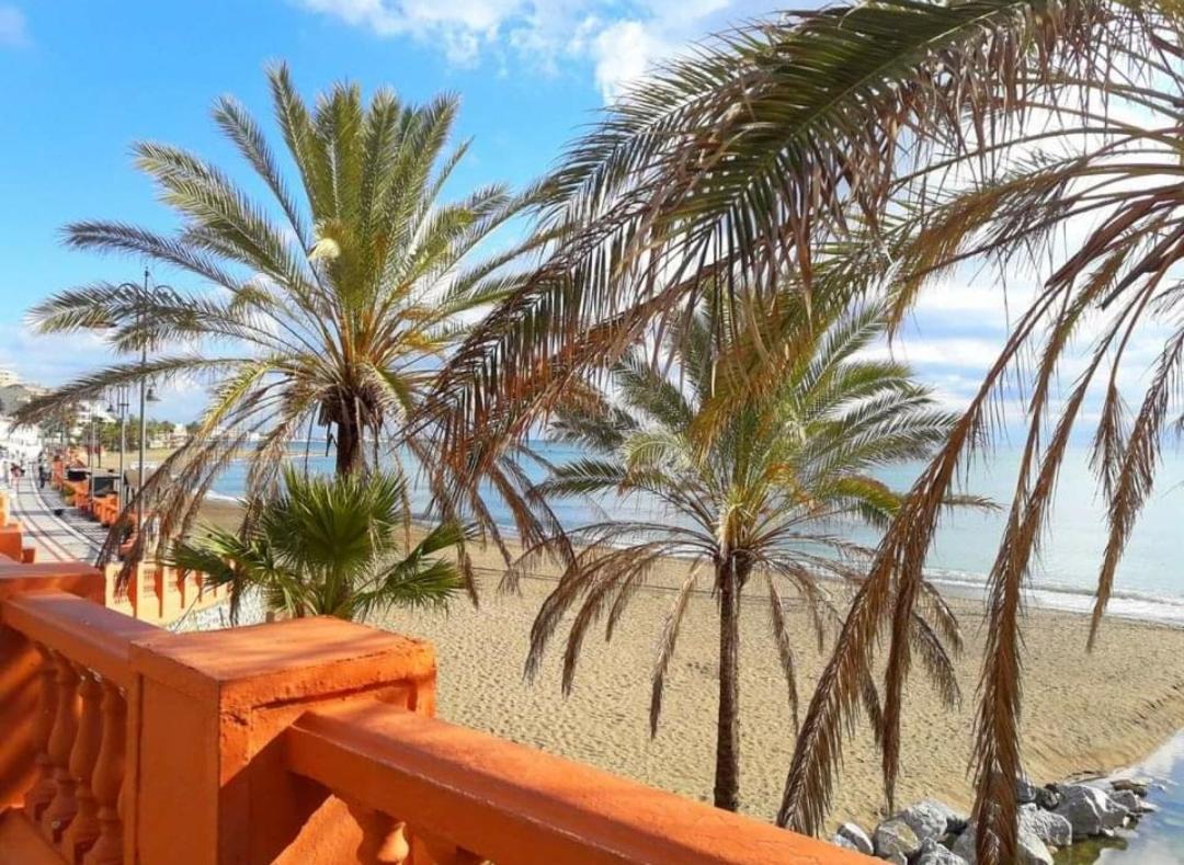 Benalbeach Casa Kito Costa 1ª Linea De Playa 贝纳尔马德纳 外观 照片