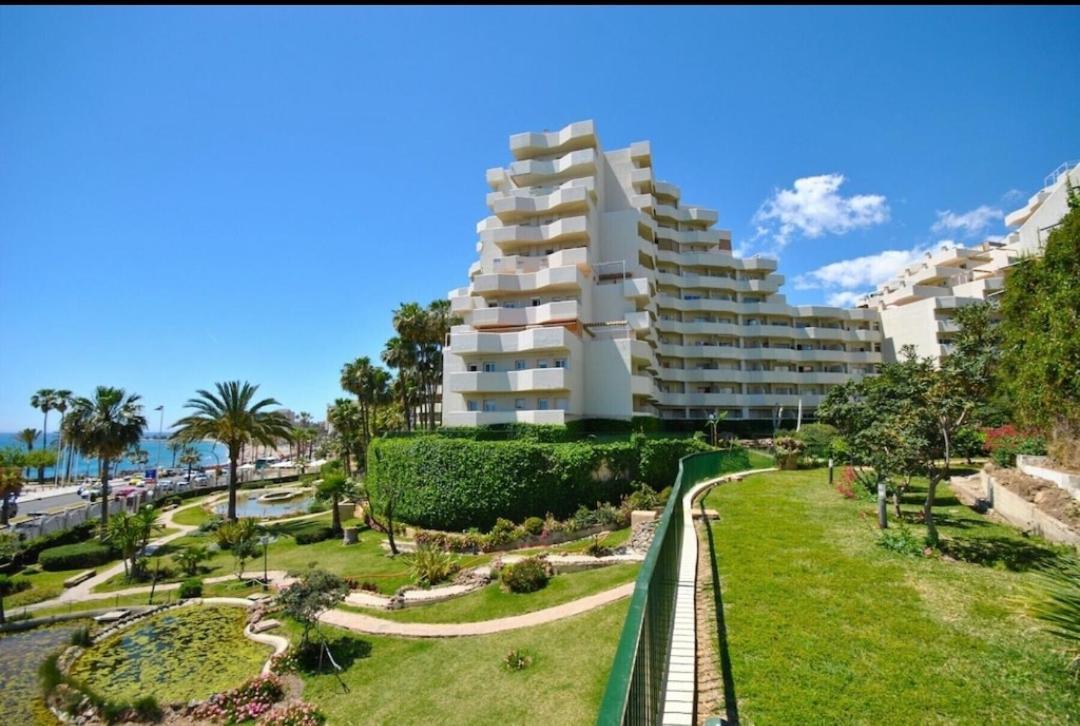 Benalbeach Casa Kito Costa 1ª Linea De Playa 贝纳尔马德纳 外观 照片