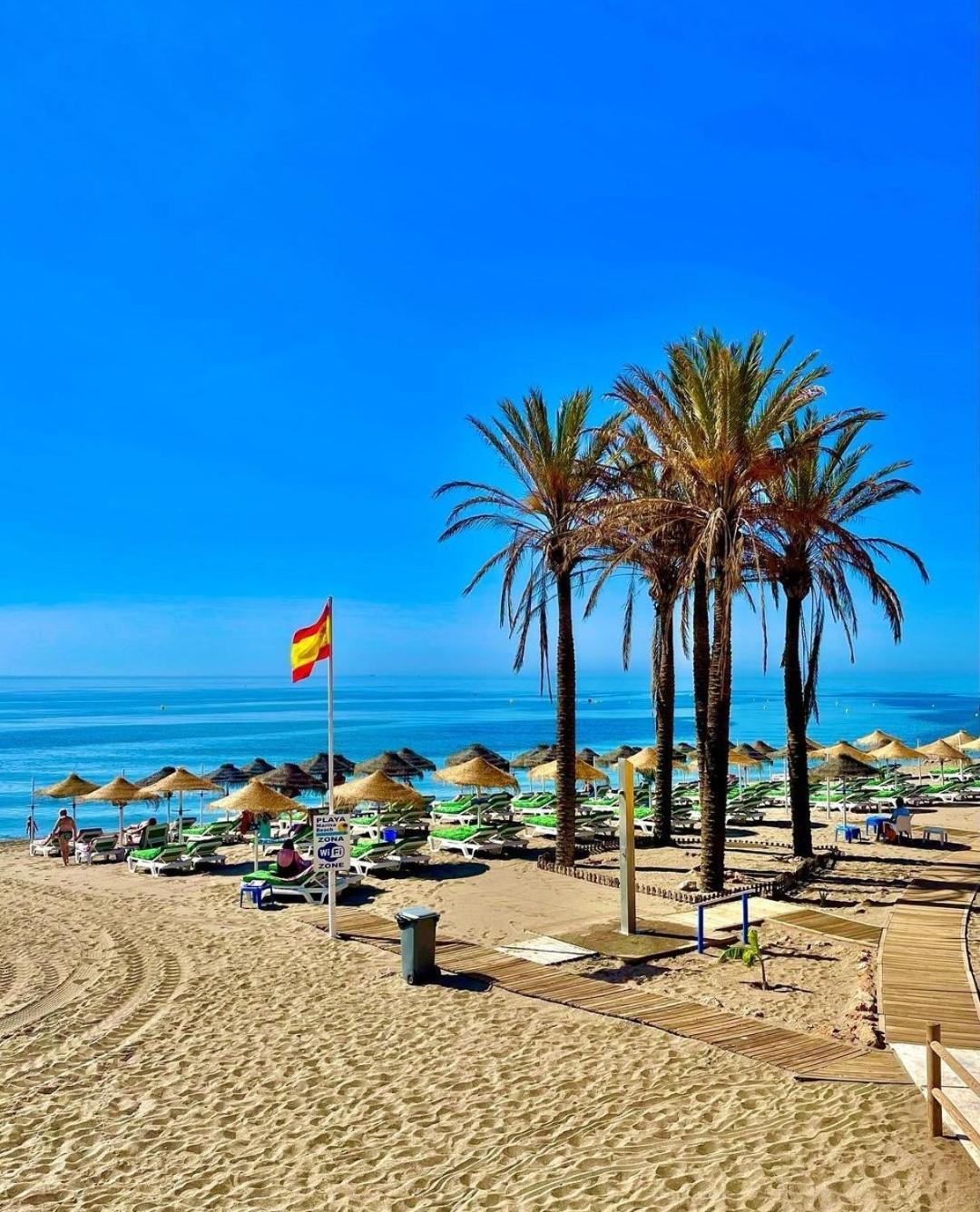 Benalbeach Casa Kito Costa 1ª Linea De Playa 贝纳尔马德纳 外观 照片